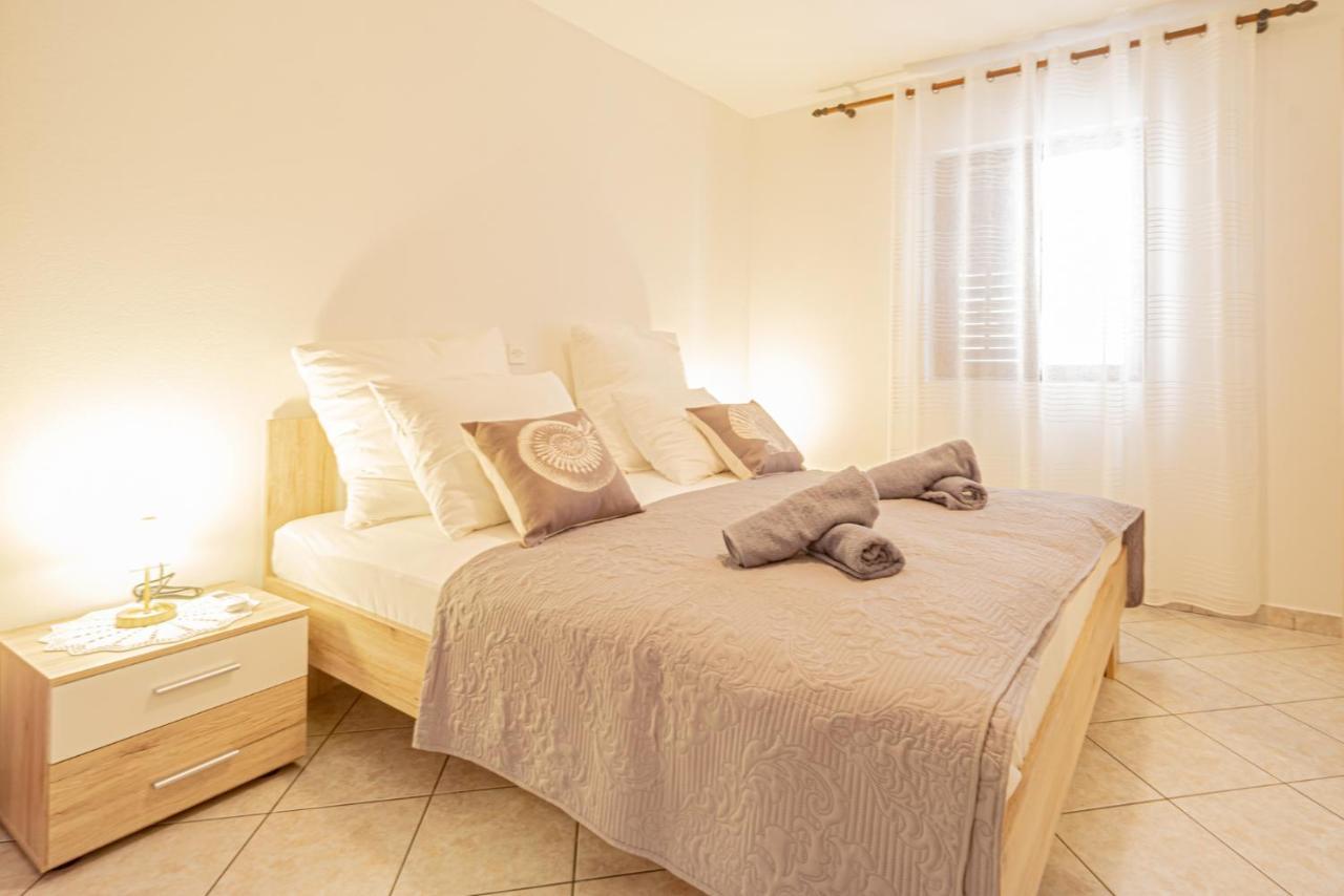 Bepic Quiet Location On A Beautiful Bay Apartment *