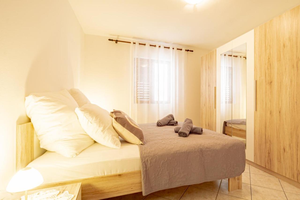 Bepic Quiet Location On A Beautiful Bay * Metajna
