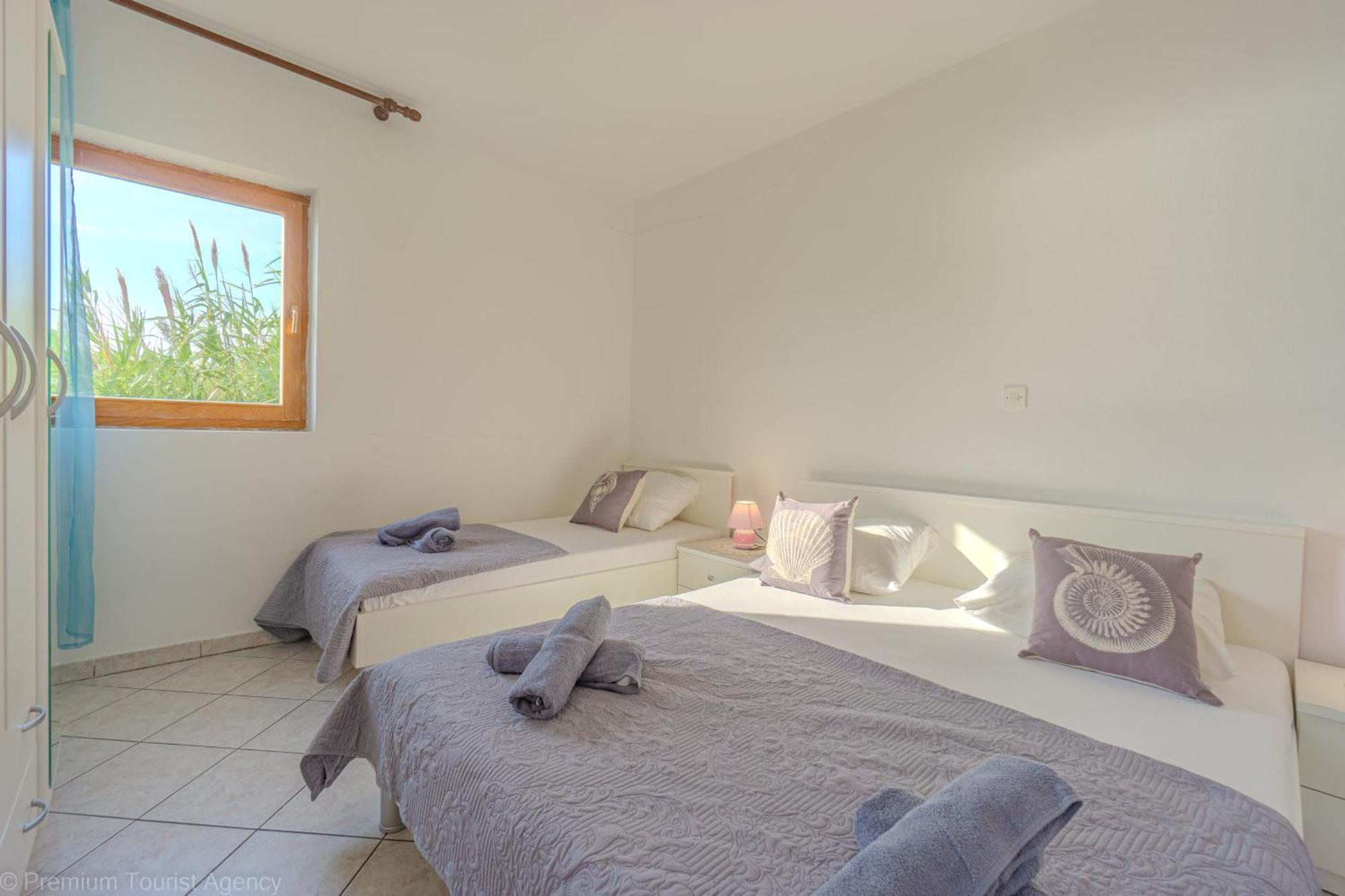 Apartment Bepic Quiet Location On A Beautiful Bay Metajna